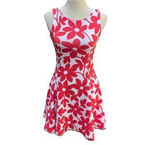 Alythea Floral Red and White Fit Flare Midi/Mini Dress Size Small